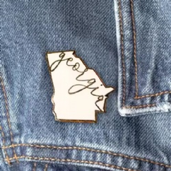 2025 New Fashion Custom Gold Metal Hard Enamel Gold Hat Metal Pin Badge